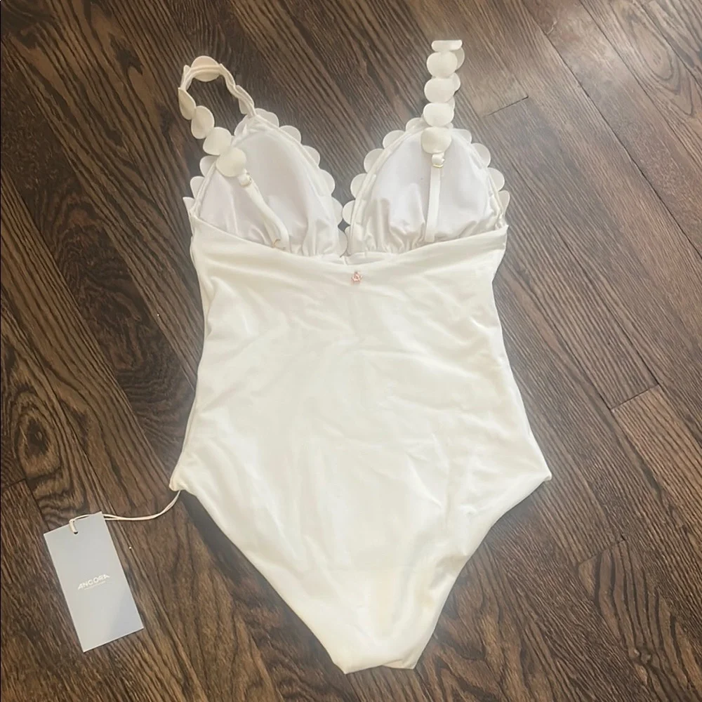 Elegant White One-Piece Ancora Swimsuit - NWT - Picture 2 of 4